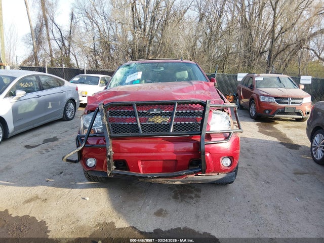 2013 Chevrolet Suburban 1500 Lt მანქანა იყიდება აუქციონზე, vin: 1GNSKJE70DR287251, აუქციონის ნომერი: 44670587