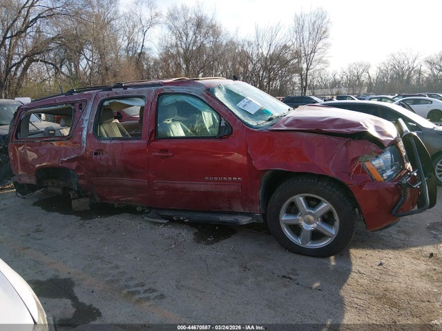 2013 Chevrolet Suburban 1500 Lt მანქანა იყიდება აუქციონზე, vin: 1GNSKJE70DR287251, აუქციონის ნომერი: 44670587
