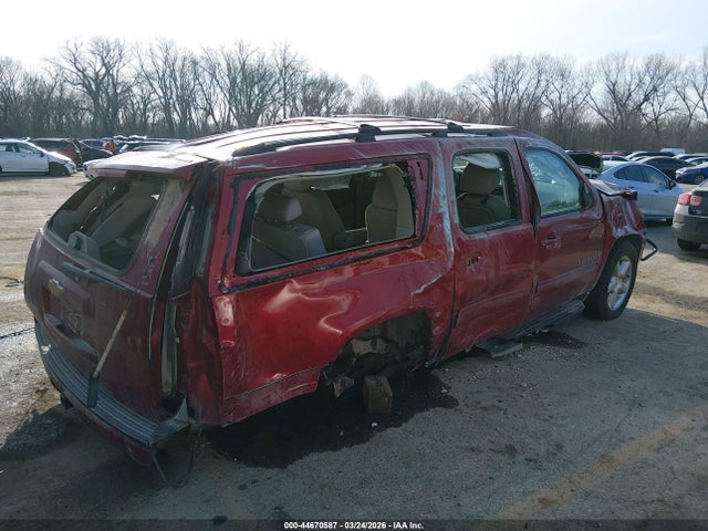 2013 Chevrolet Suburban 1500 Lt მანქანა იყიდება აუქციონზე, vin: 1GNSKJE70DR287251, აუქციონის ნომერი: 44670587