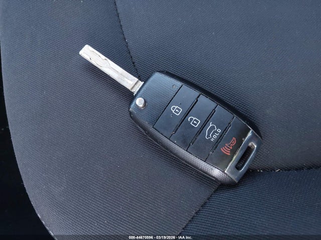 Продаж на аукціоні авто 2016 Kia Soul, vin: KNDJN2A24G7832573, номер лоту: 44670596