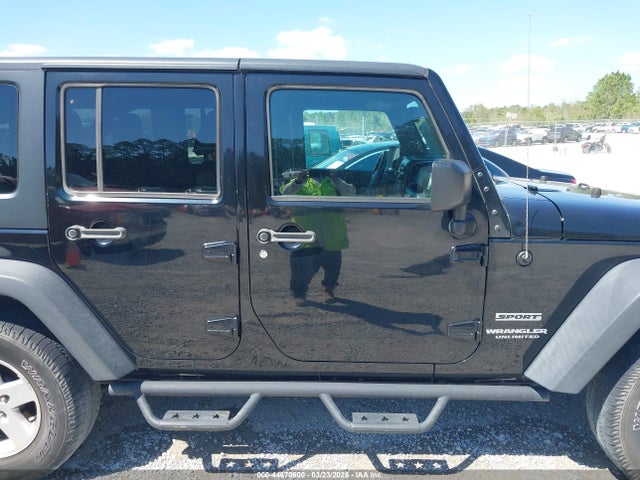 1C4BJWDG9HL719760 Jeep Wrangler Unlimited Sport 4x4