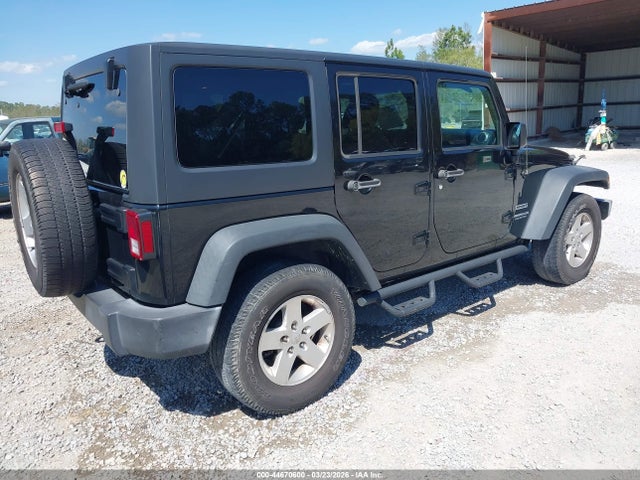 1C4BJWDG9HL719760 Jeep Wrangler Unlimited Sport 4x4