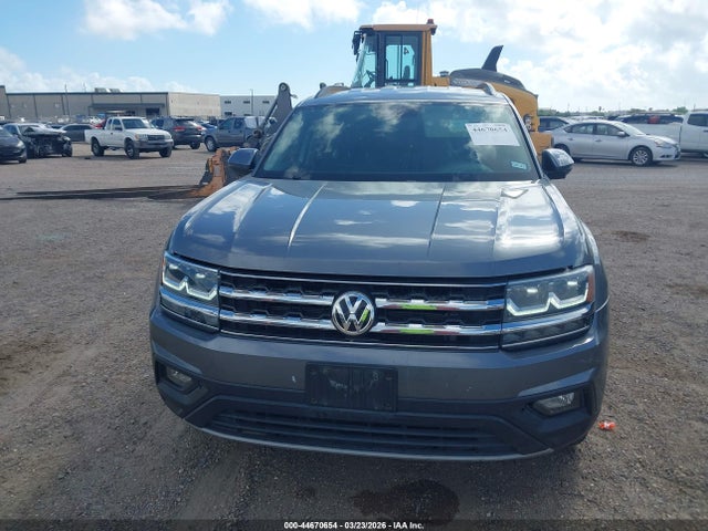 44670654 :رقم المزاد ، 1V2DP2CA3LC502256 vin ، 2020 Volkswagen Atlas 2.0t Se مزاد بيع