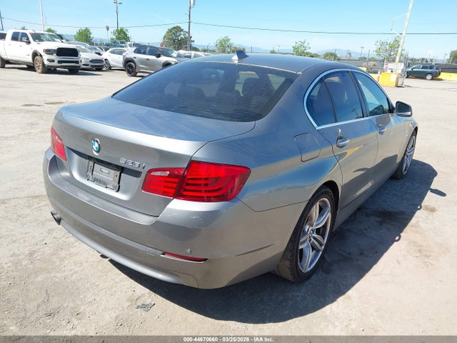 2011 BMW 528I WBAFR1C56BC750725 Photo 3