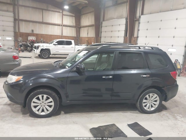 44670673 :رقم المزاد ، JF2SHAEC9DH436459 vin ، 2013 Subaru Forester 2.5x Limited مزاد بيع