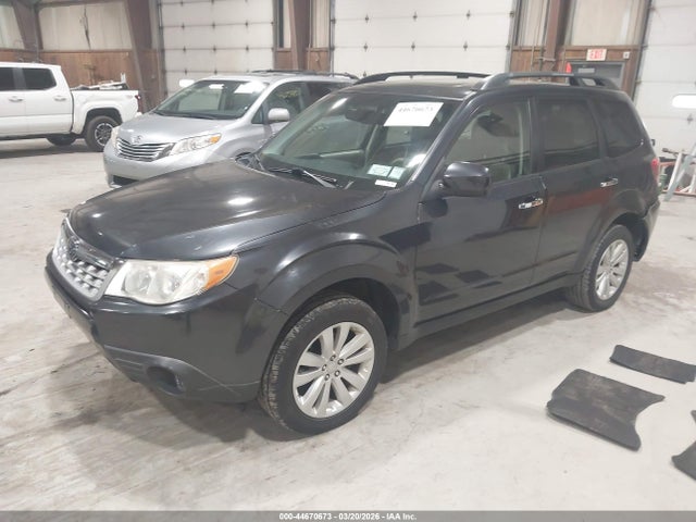 44670673 :رقم المزاد ، JF2SHAEC9DH436459 vin ، 2013 Subaru Forester 2.5x Limited مزاد بيع