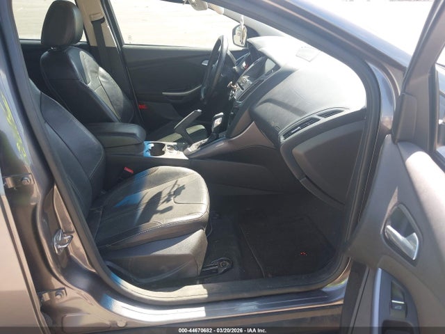 Ford Focus Titanium 2014 1FADP3N22EL460247 Image 5