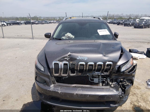Продажа на аукционе авто 2018 Jeep Cherokee Latitude Plus Fwd, vin: 1C4PJLLB4JD577361, номер лота: 44670705