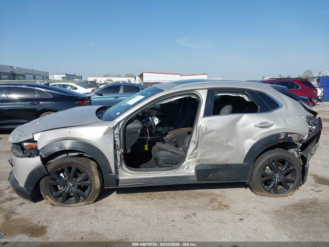 Продаж на аукціоні авто 2022 Mazda Cx-30 2.5 Turbo Premium, vin: 3MVDMBDY2NM459521, номер лоту: 44670724