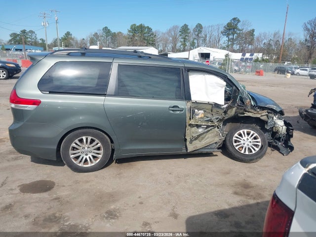 5TDYK3DC0ES415987 Toyota Sienna Xle V6 8 Passenger