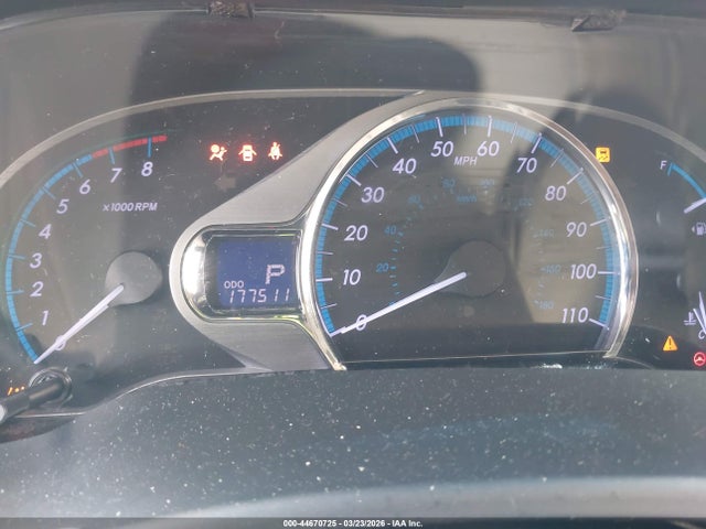 5TDYK3DC0ES415987 Toyota Sienna Xle V6 8 Passenger
