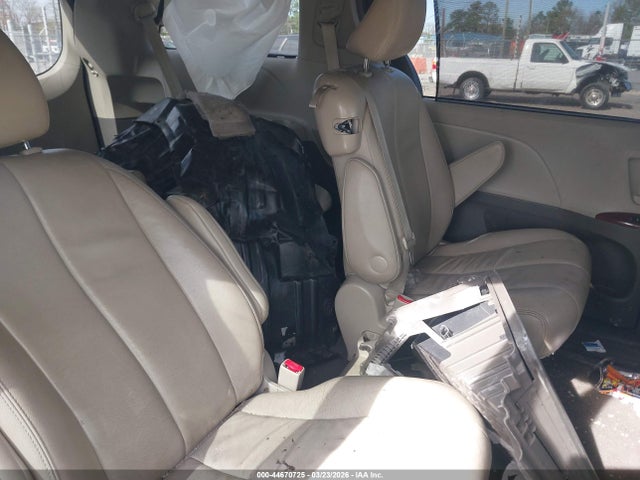 5TDYK3DC0ES415987 Toyota Sienna Xle V6 8 Passenger