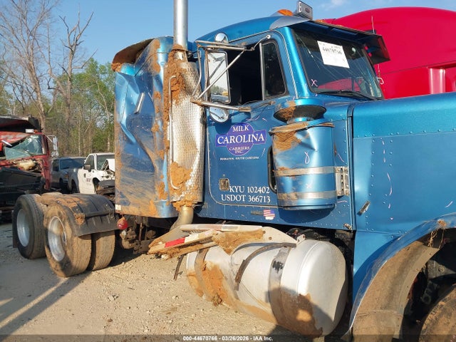 Продажа на аукционе авто 2003 Peterbilt 379, vin: 1XP5DB9X23D801904, номер лота: 44670766