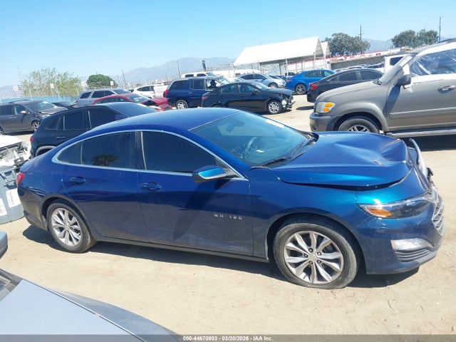 1G1ZD5ST6KF158156 Chevrolet MALIBU LT