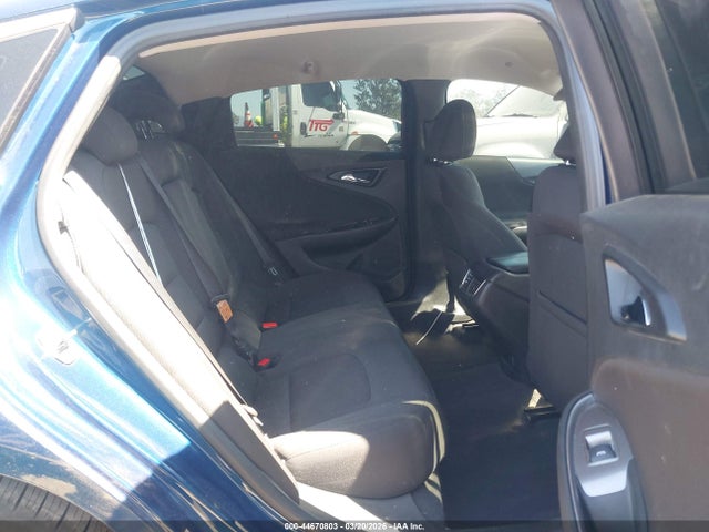 1G1ZD5ST6KF158156 Chevrolet MALIBU LT