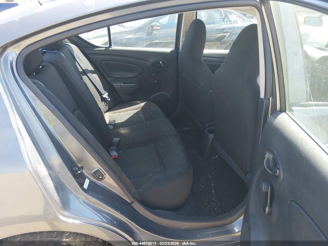 2017 Nissan Versa 1.6 S+ მანქანა იყიდება აუქციონზე, vin: 3N1CN7AP3HL831853, აუქციონის ნომერი: 44670812