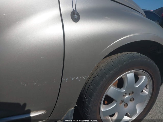 44670849 :رقم المزاد ، 3C4FY58B04T227977 vin ، 2004 Chrysler Pt Cruiser Touring مزاد بيع