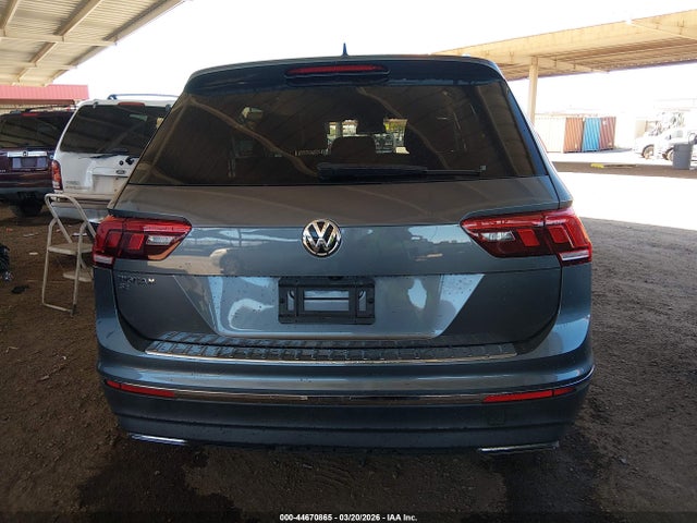 3VV3B7AX0LM052582 Volkswagen Tiguan 2.0t Se/2.0t Se R-line Black/2.0t Sel