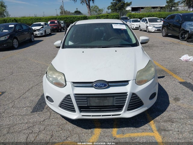 1FADP3K27EL255785 Ford FOCUS SE