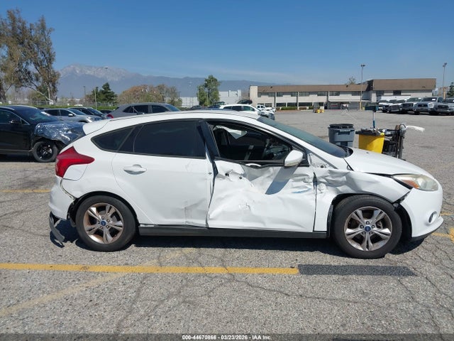 1FADP3K27EL255785 Ford FOCUS SE