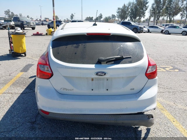 1FADP3K27EL255785 Ford FOCUS SE