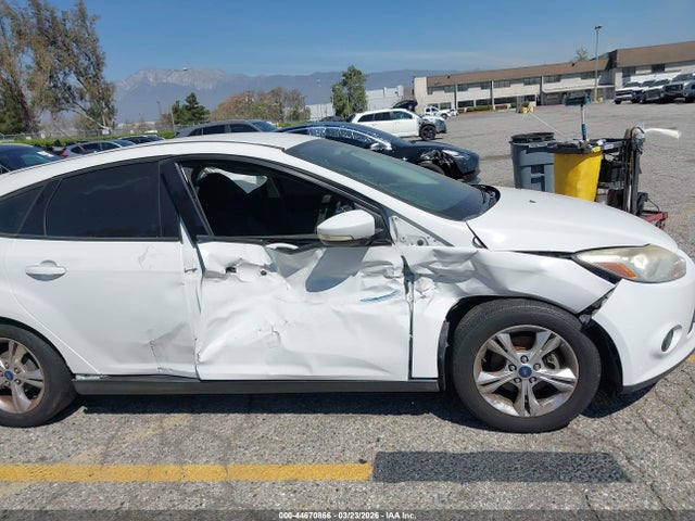1FADP3K27EL255785 Ford FOCUS SE