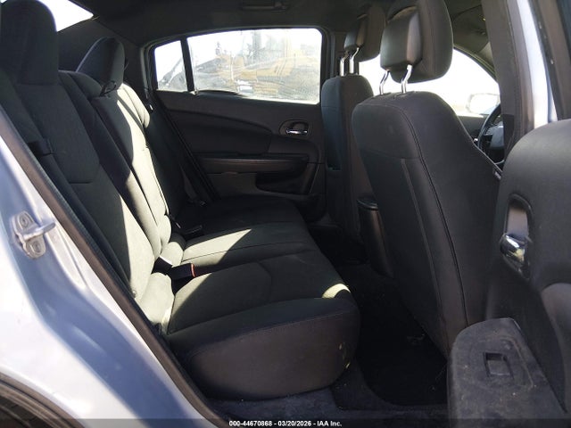 2014 Chrysler 200 Lx მანქანა იყიდება აუქციონზე, vin: 1C3CCBAG5EN103599, აუქციონის ნომერი: 44670868