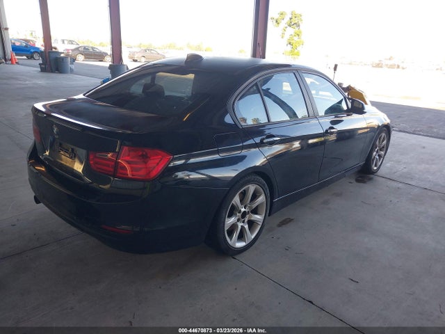 2014 Bmw 320i მანქანა იყიდება აუქციონზე, vin: WBA3B1C52EK134604, აუქციონის ნომერი: 44670873