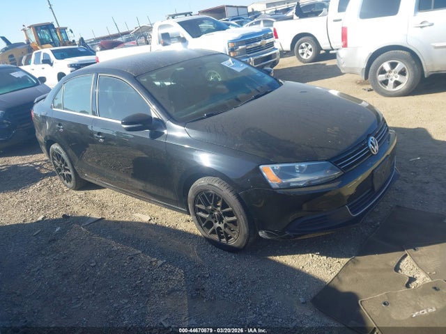 44670879 :رقم المزاد ، 3VWDX7AJ3DM441490 vin ، 2013 Volkswagen Jetta 2.5l Se مزاد بيع