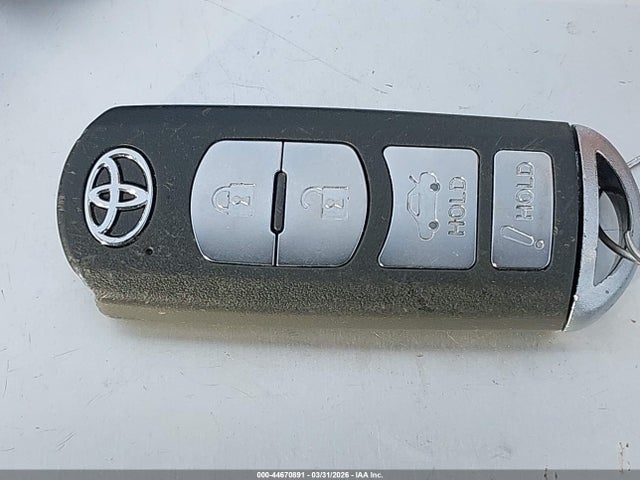3MYDLBYV4HY166710 Toyota YARIS IA