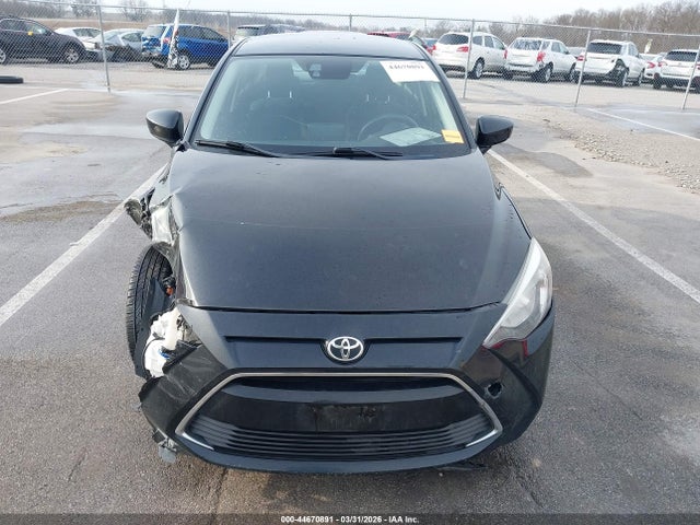 3MYDLBYV4HY166710 Toyota YARIS IA