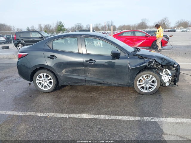 3MYDLBYV4HY166710 Toyota YARIS IA