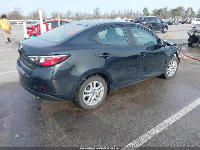 3MYDLBYV4HY166710 Toyota YARIS IA