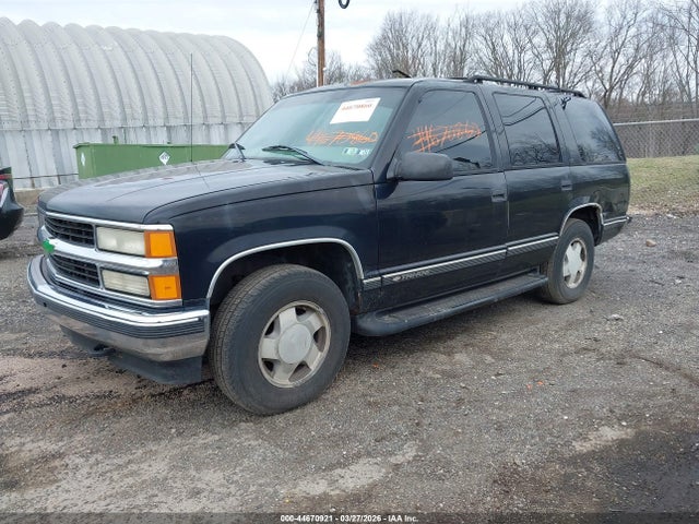 1999 CHEVROLET TAHOE 1GNEK13R8XJ307329 Photo 1