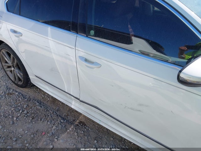 Продажа на аукционе авто 2016 Volkswagen Passat 1.8t R-line, vin: 1VWAS7A35GC060846, номер лота: 44670934