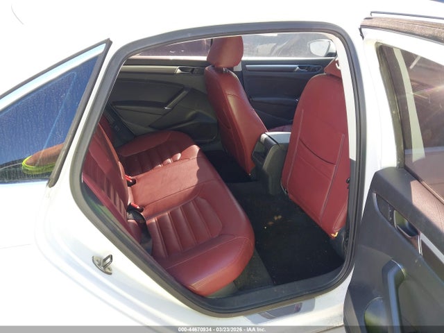 Продажа на аукционе авто 2016 Volkswagen Passat 1.8t R-line, vin: 1VWAS7A35GC060846, номер лота: 44670934