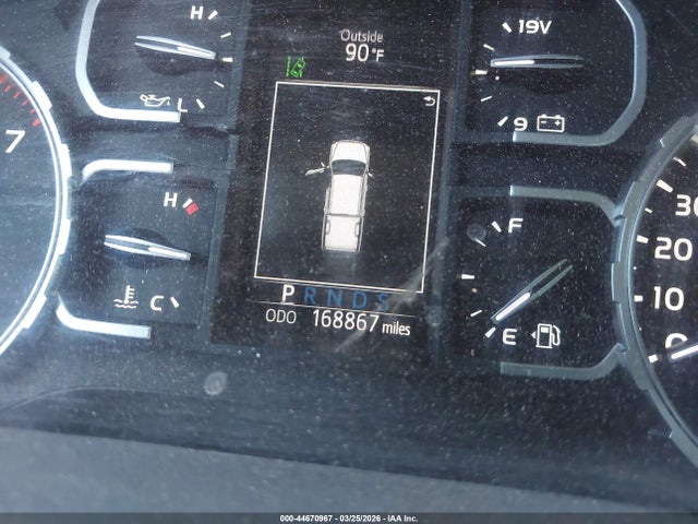 5TFUY5F15JX723813 Toyota Tundra Sr5 5.7l V8