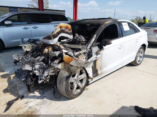 2017 AUDI A3 WAUB8GFFXH1036058 Photo 1