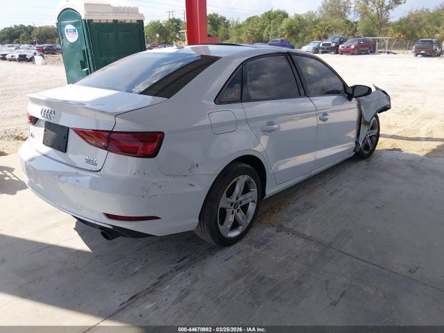 2017 AUDI A3 WAUB8GFFXH1036058 Photo 3