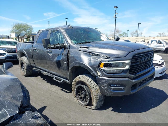 3C6UR5FL4NG229829 RAM 2500 Laramie 4x4 6&#039;4 Box