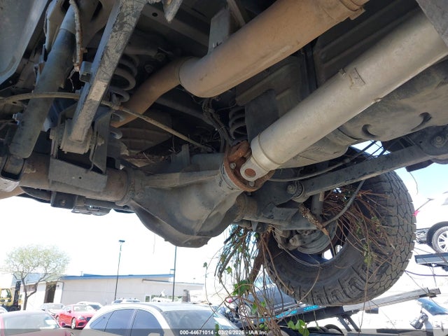 3C6UR5FL4NG229829 RAM 2500 Laramie 4x4 6&#039;4 Box
