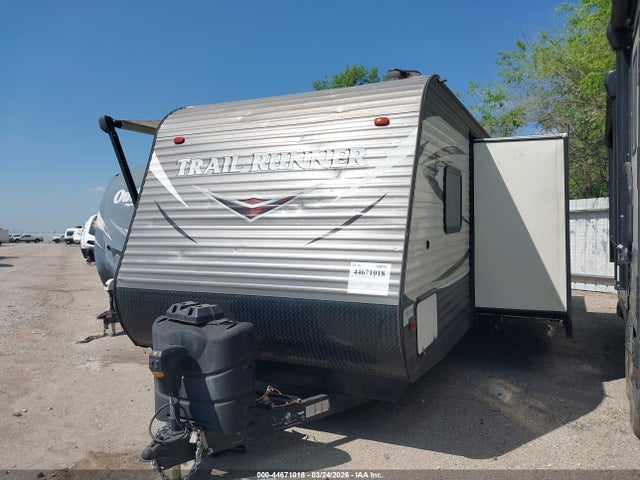 5SFEB3321JE363519 Heartland Trail Runner 30usbh