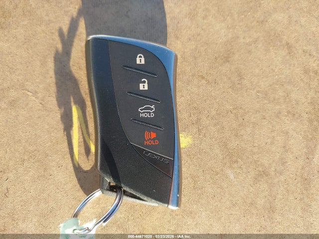 44671020 :رقم المزاد ، 58ADZ1B14NU111836 vin ، 2022 Lexus Es 350 مزاد بيع