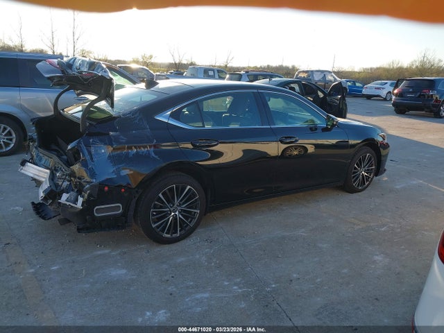 44671020 :رقم المزاد ، 58ADZ1B14NU111836 vin ، 2022 Lexus Es 350 مزاد بيع