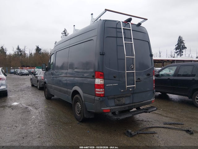 2018 MERCEDES-BENZ SPRINTER 2500 WD3PE7CDXJP631221 Photo 2