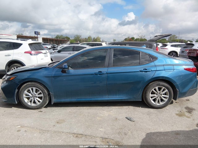 Продажа на аукционе авто 2025 Toyota Camry Le, vin: 4T1DAACK1SU106420, номер лота: 44671057