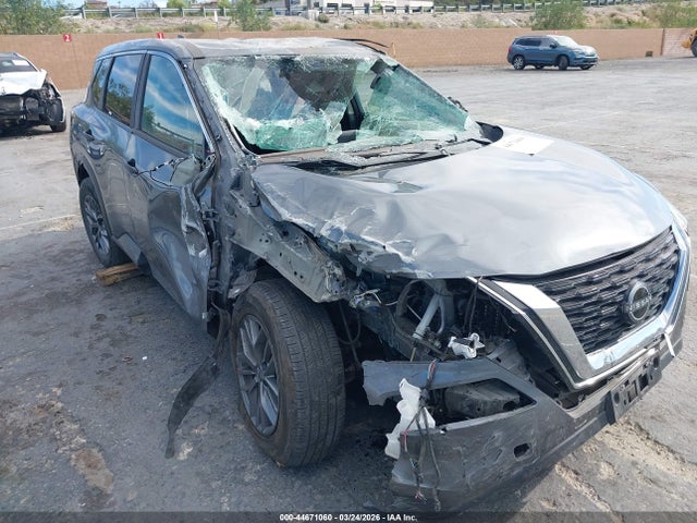 5N1BT3AB5PC768739 Nissan Rogue S Intelligent Awd