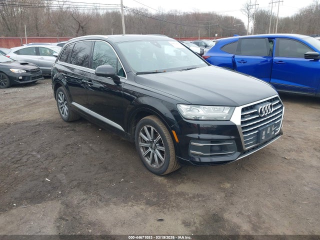2018 AUDI Q7 WA1LAAF79JD009661