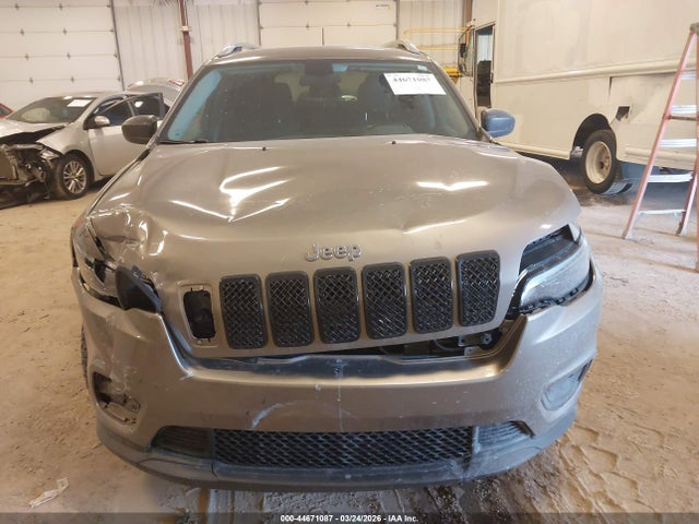 Продажа на аукционе авто 2019 Jeep Cherokee Latitude Fwd, vin: 1C4PJLCB1KD396056, номер лота: 44671087