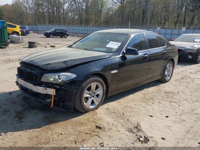 2012 BMW 528I WBAXG5C59CDX05582 Photo 1